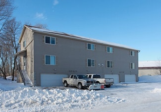 Maple Plain, MN Apartments - 5293 Manchester Dr