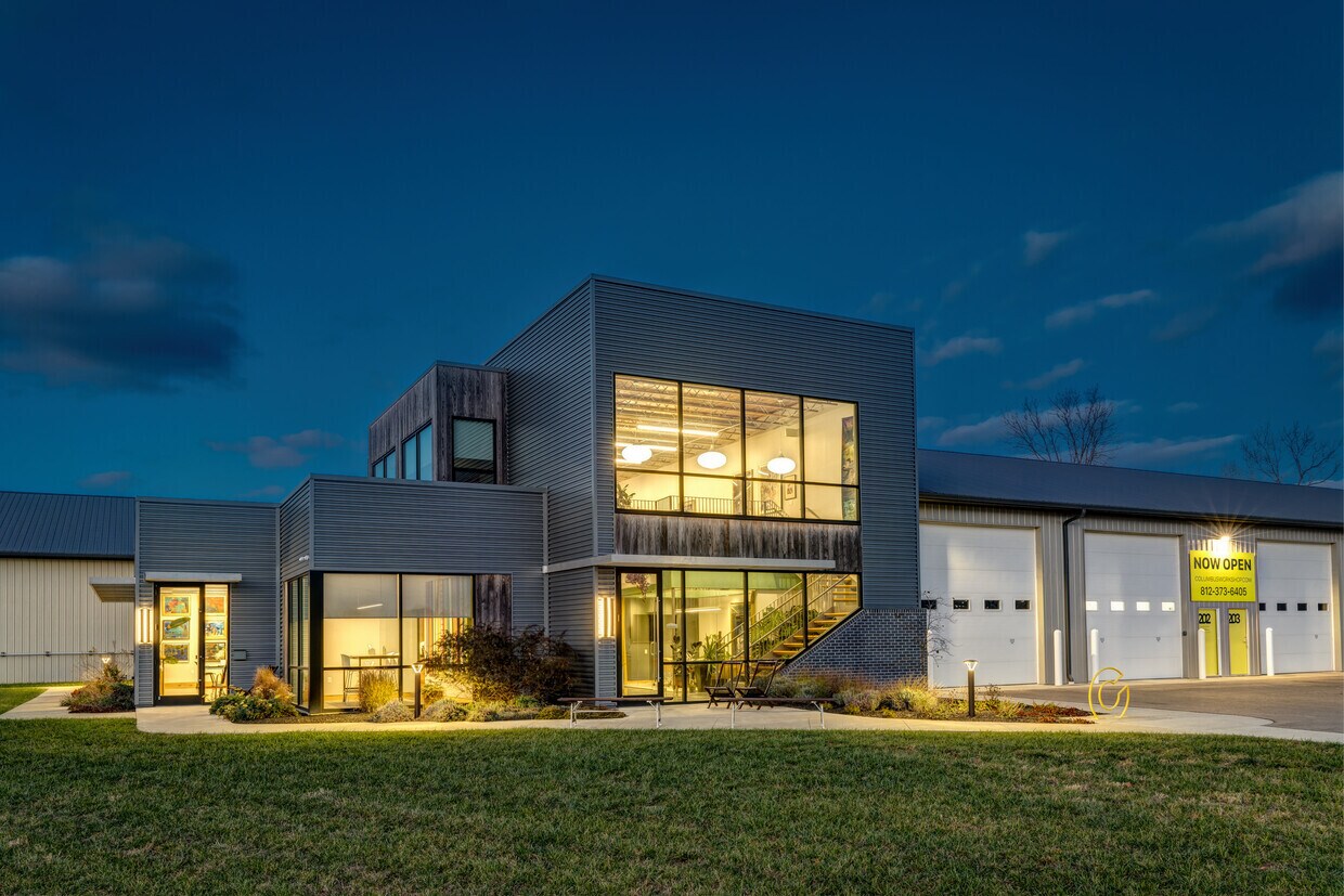 4389 N Long Rd, Columbus, IN for Rent