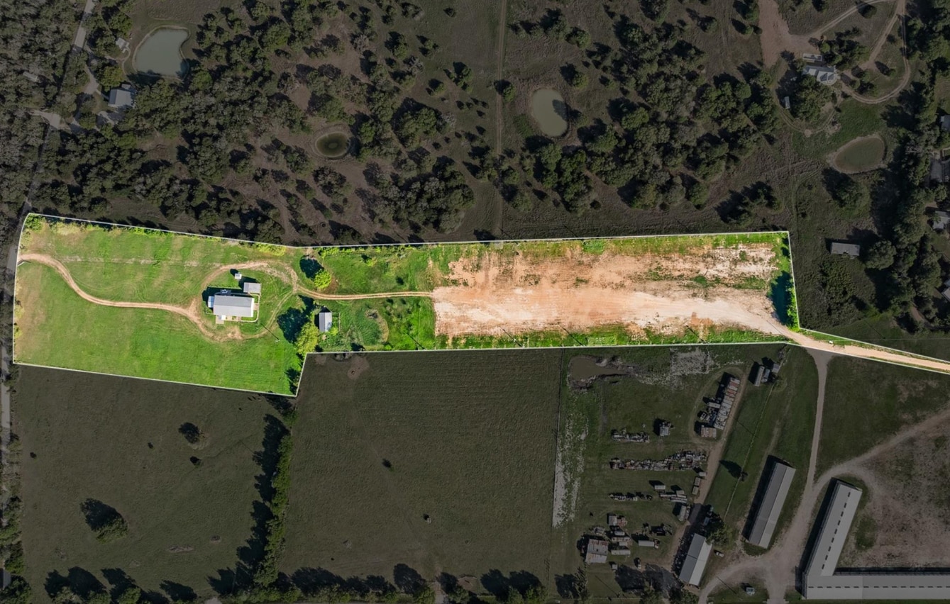 150 Huenefeld Ln, Round Top, TX for Sale