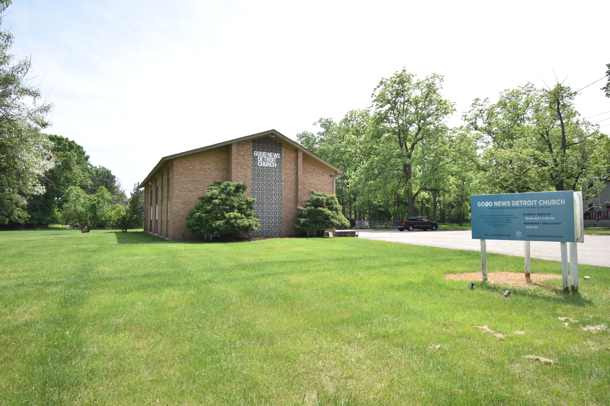 1181 Harding Ave, Rochester Hills, MI for Sale