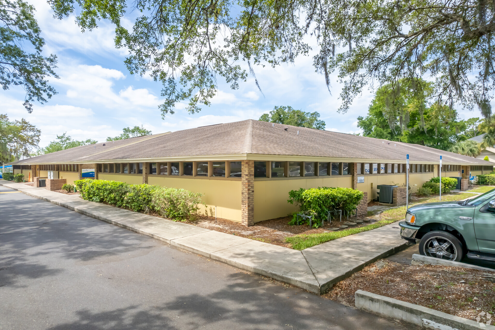 631 Palm Springs Dr, Altamonte Springs, FL for Sale