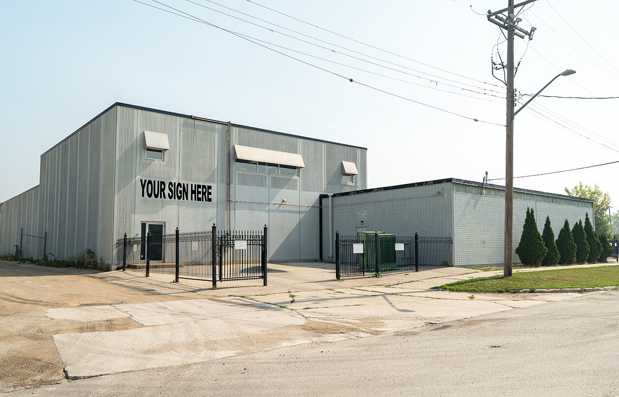 1395 Whyte Av, Winnipeg, MB for Sale