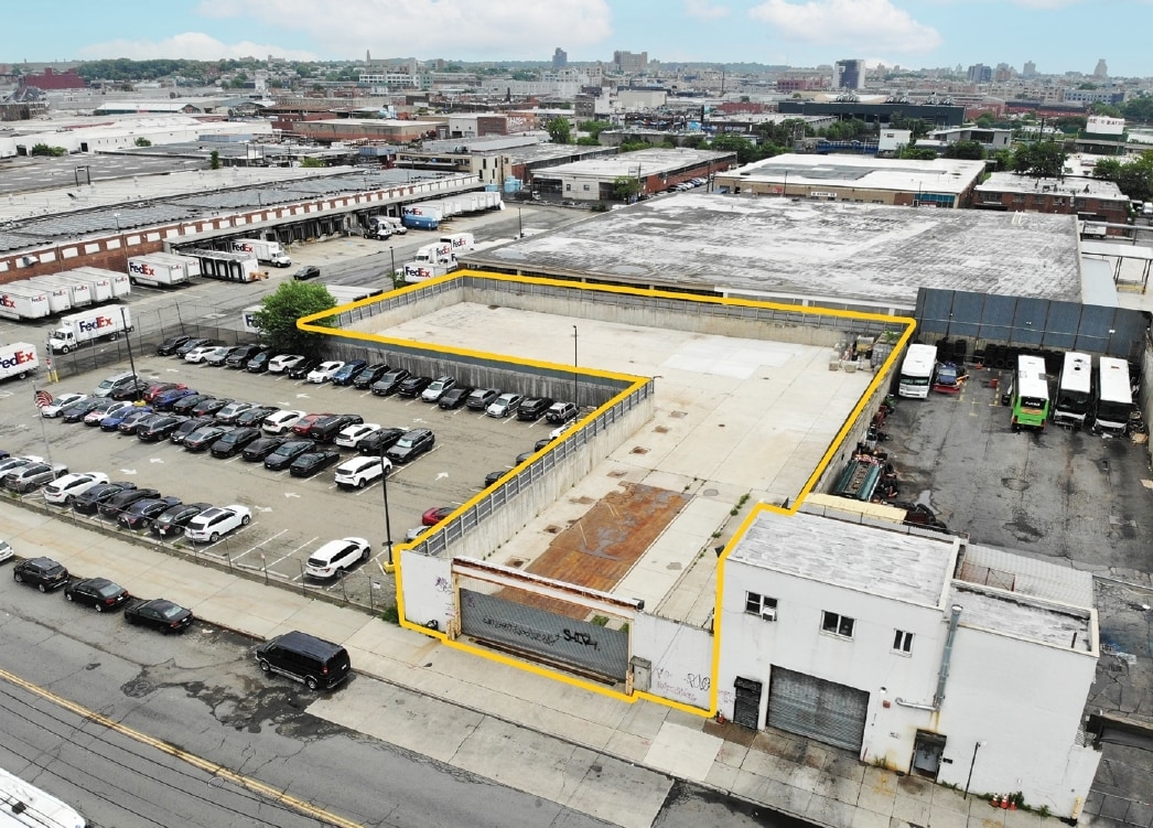 254 Maspeth Ave, Brooklyn, NY for Rent
