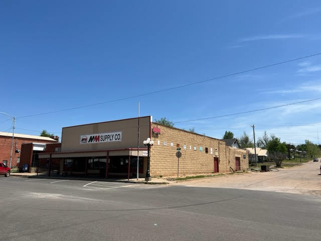 402 North Main, Cement, OK for Sale