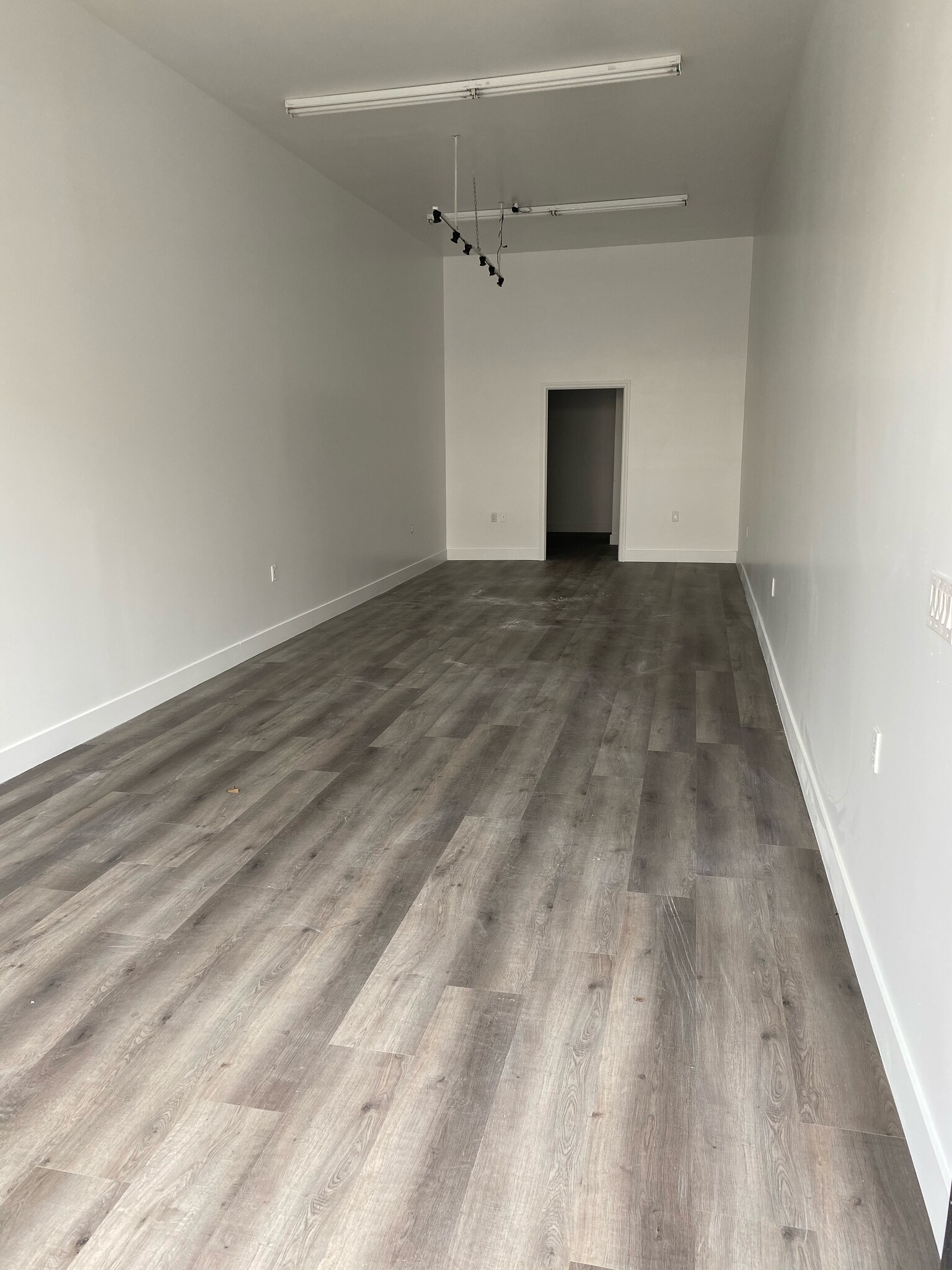 2550-2564 Zoe Ave, Huntington Park, CA for Rent
