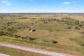 Sealy, TX Commercial Land - 7044 Interstate I-10 Frontage Rd