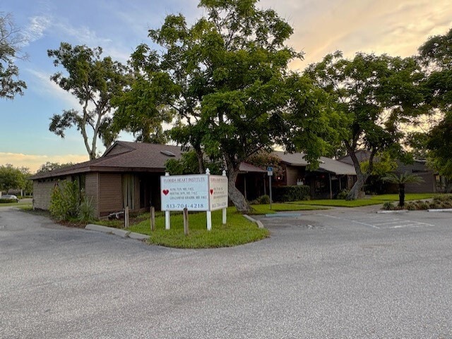 101-110 Southern Oaks Dr & Thonotosassa Rd & Baker St, Plant City, FL for Sale