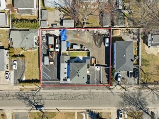 Lindenhurst, NY Storefront Retail/Residential - 150 N Delaware Ave