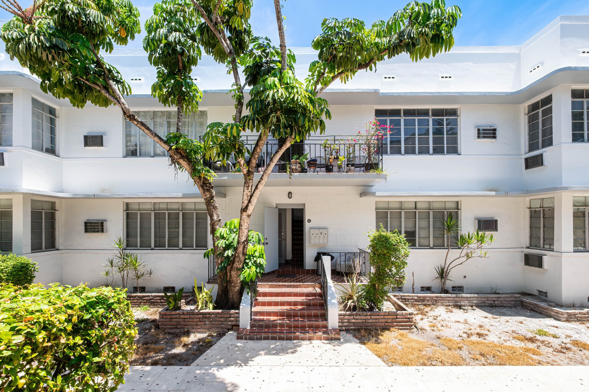 760 Lenox Ave, Miami Beach, FL for Sale
