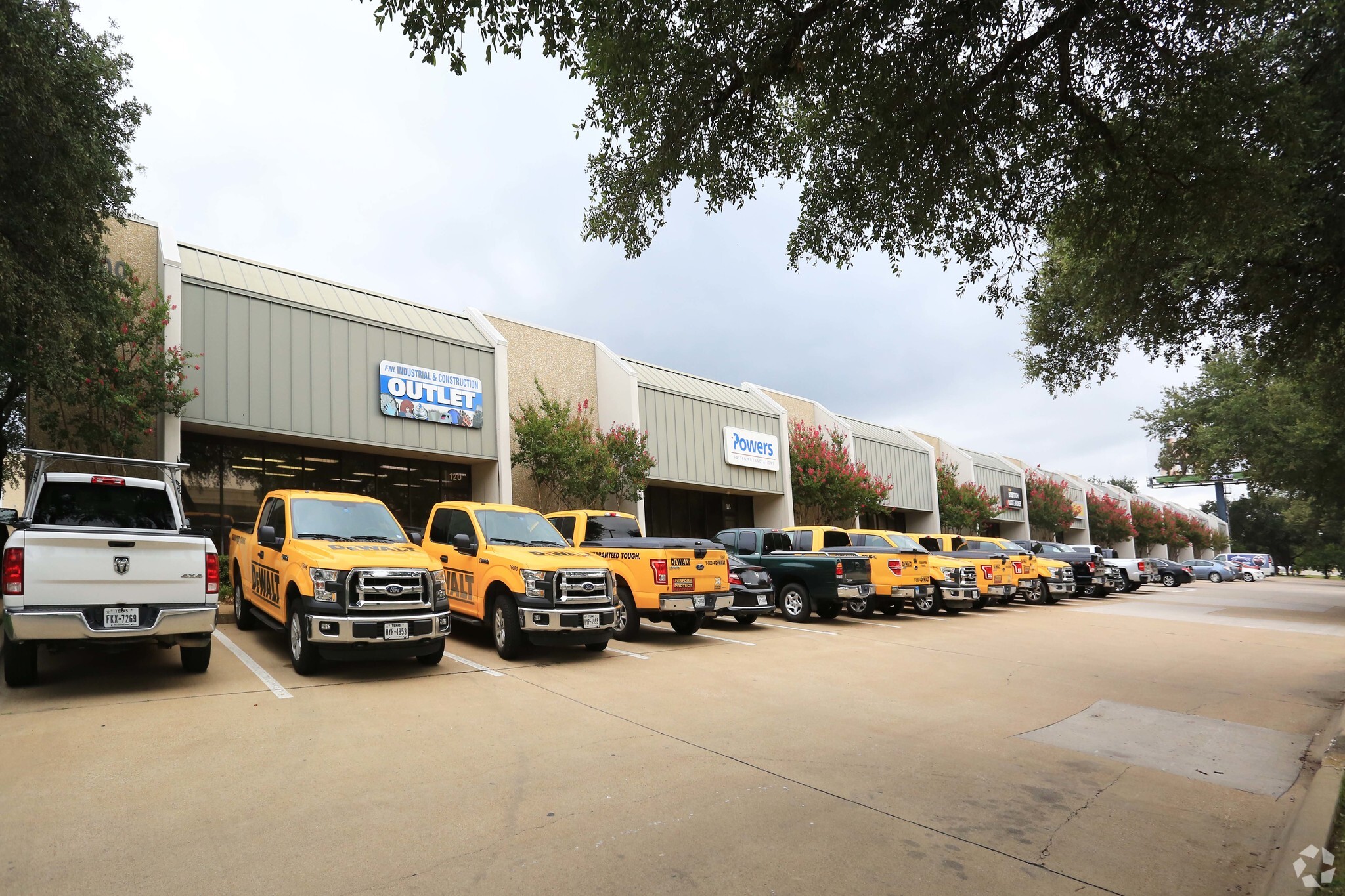 1300 N Interstate 35E, Carrollton, TX for Rent