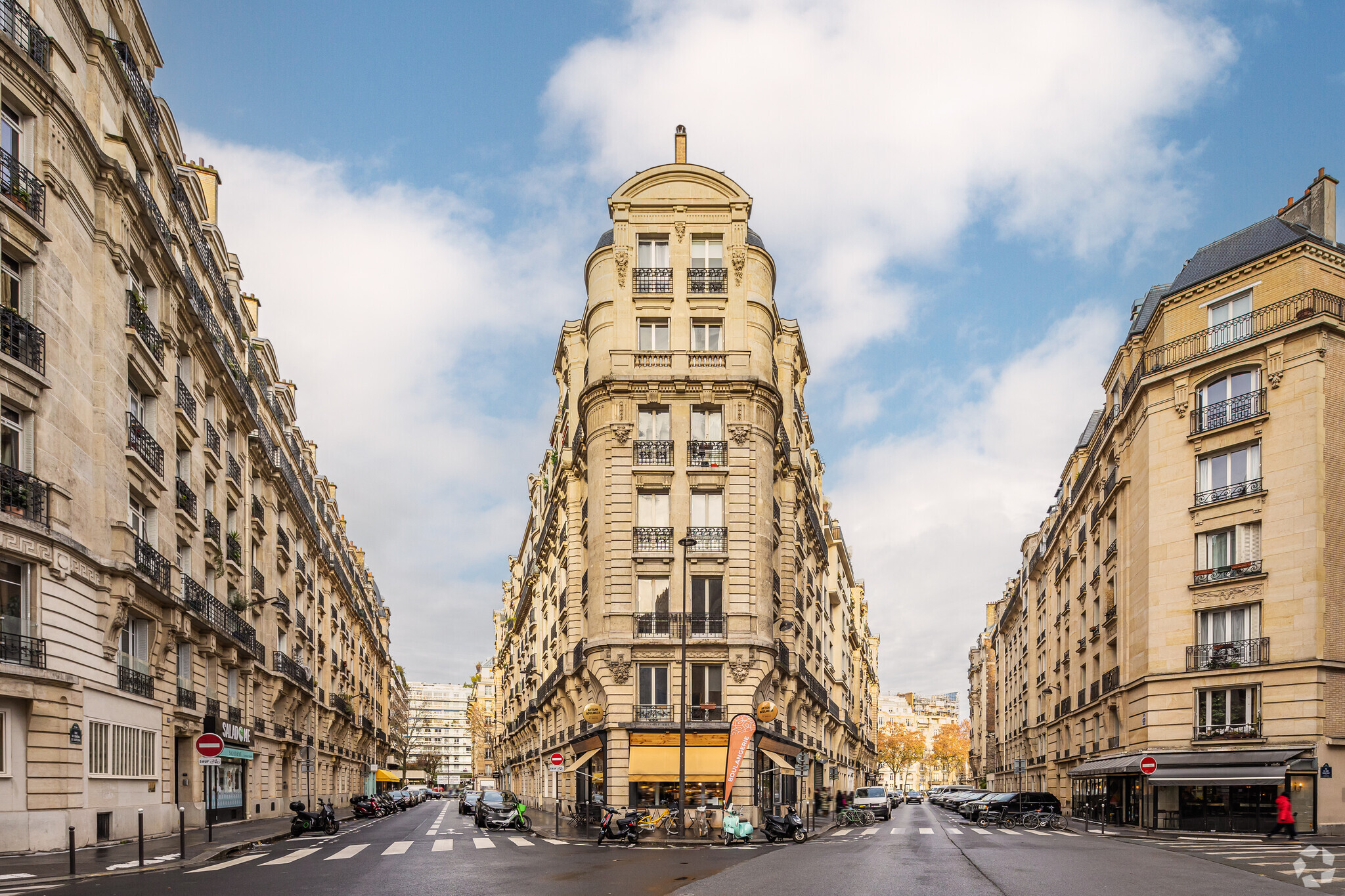 10 Rue Du Laos, Paris, PAR for Rent