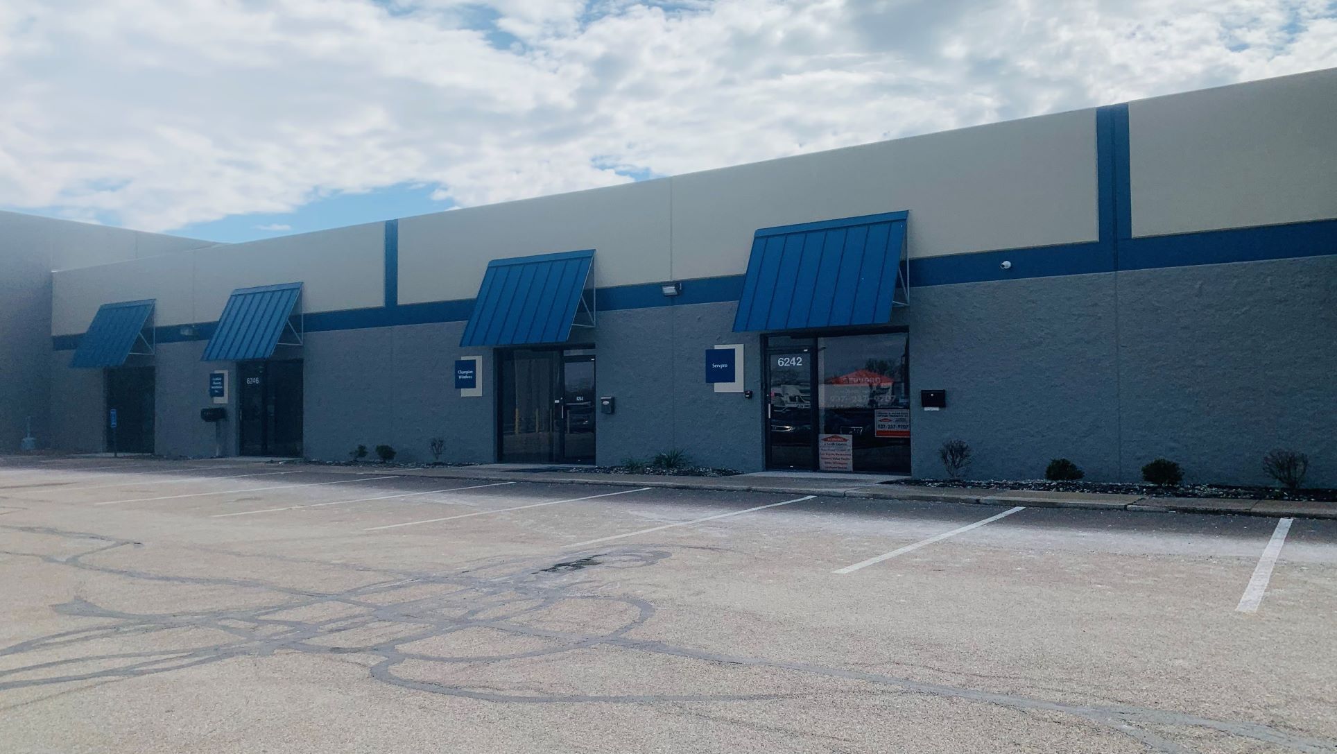 6230-6266 Executive Blvd, Huber Heights, OH for Rent