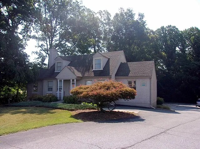 7708 Timberlake Rd, Lynchburg, VA for Rent