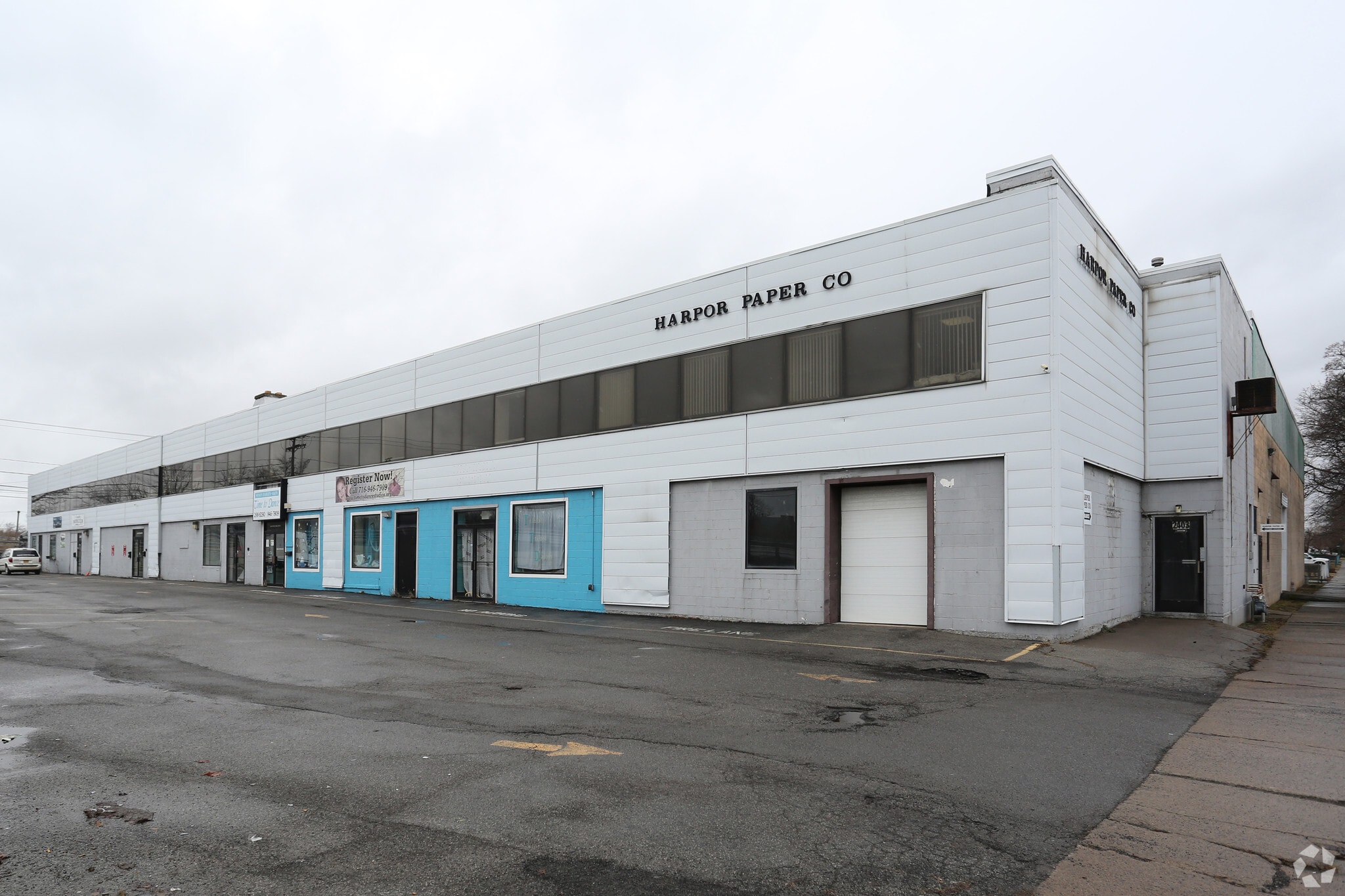 2425 Hyde Park Blvd, Niagara Falls, NY for Rent