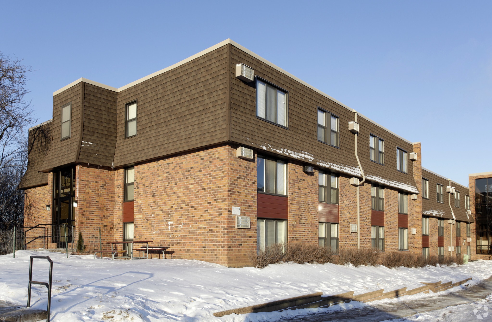 371 Winthrop St S, Saint Paul, MN for Sale