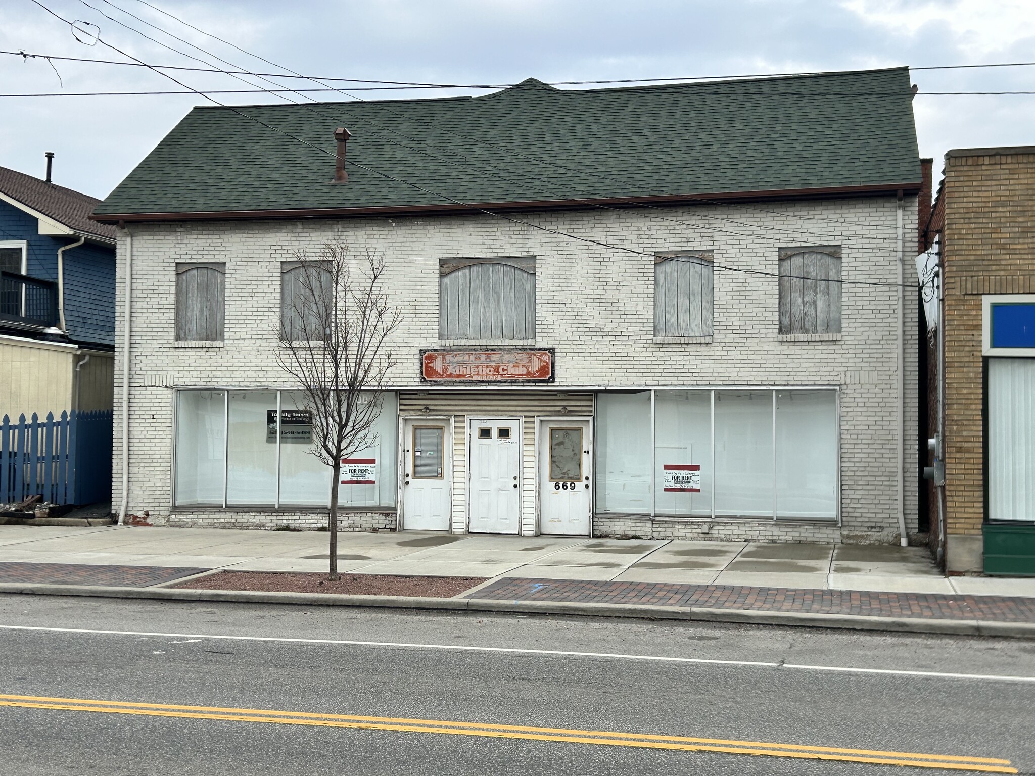 669 E 185th St, Euclid, OH for Sale