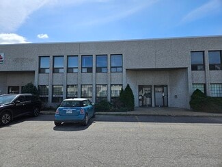 Saint-Laurent, QC Warehouse - 2477 Rue Guénette