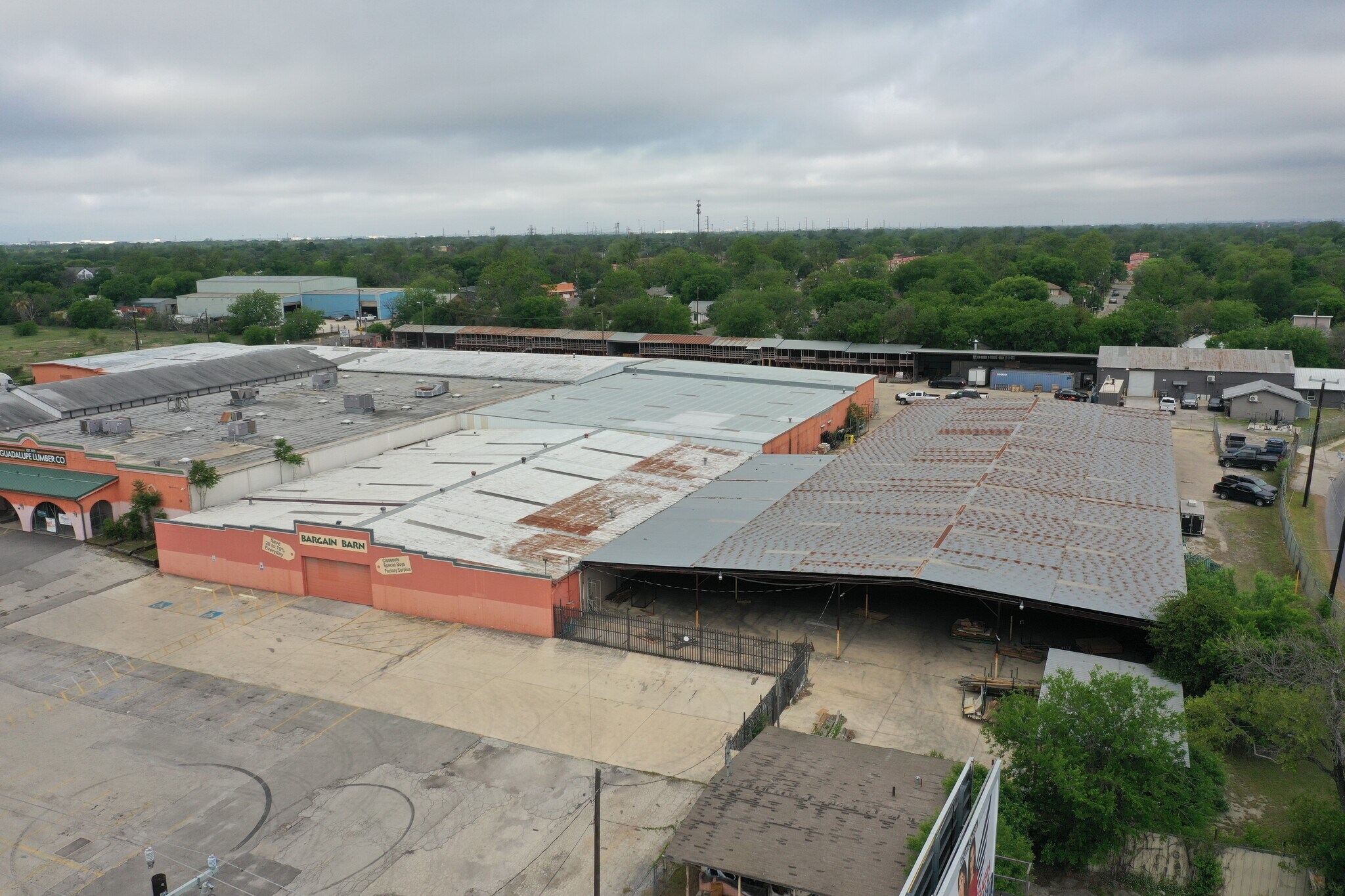 1547 S Zarzamora St, San Antonio, TX for Rent
