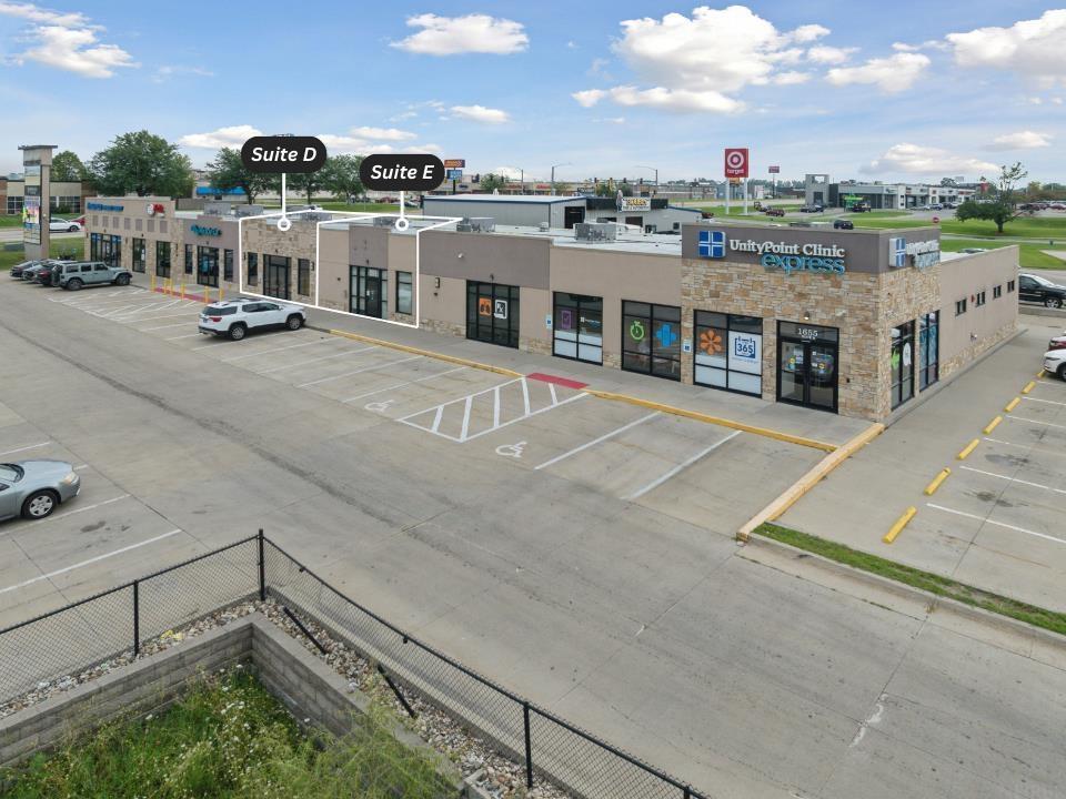 1655 E San Marnan Dr, Waterloo, IA for Rent