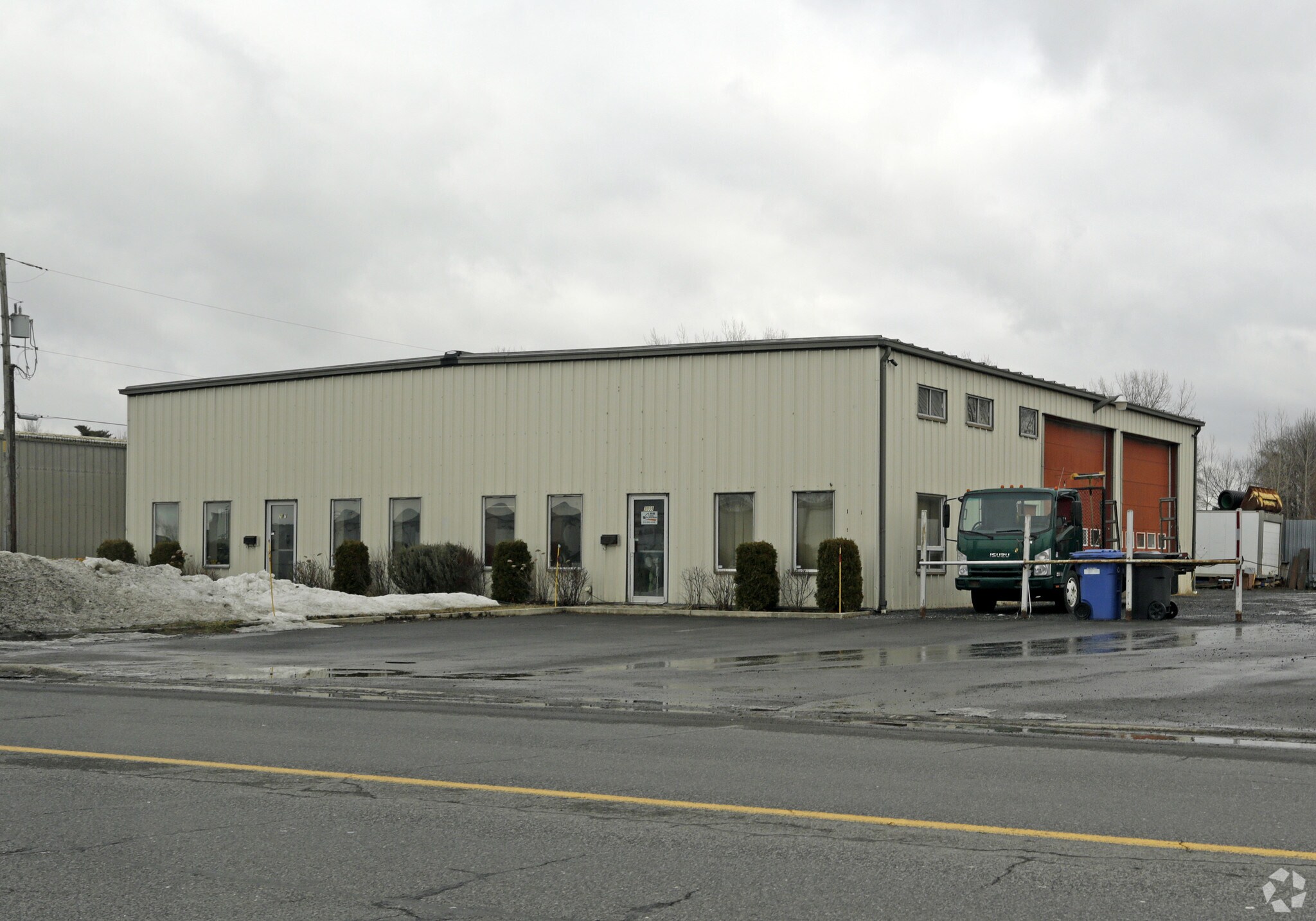 2057-2059 Boul Industriel, Chambly, QC for Sale