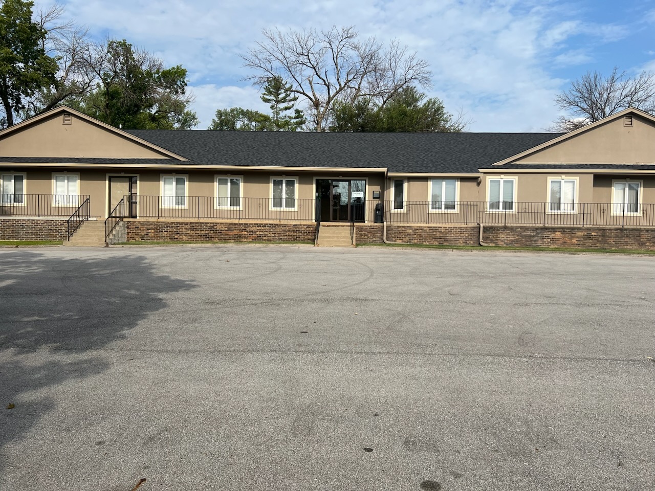 7445 University Ave, Des Moines, IA for Rent