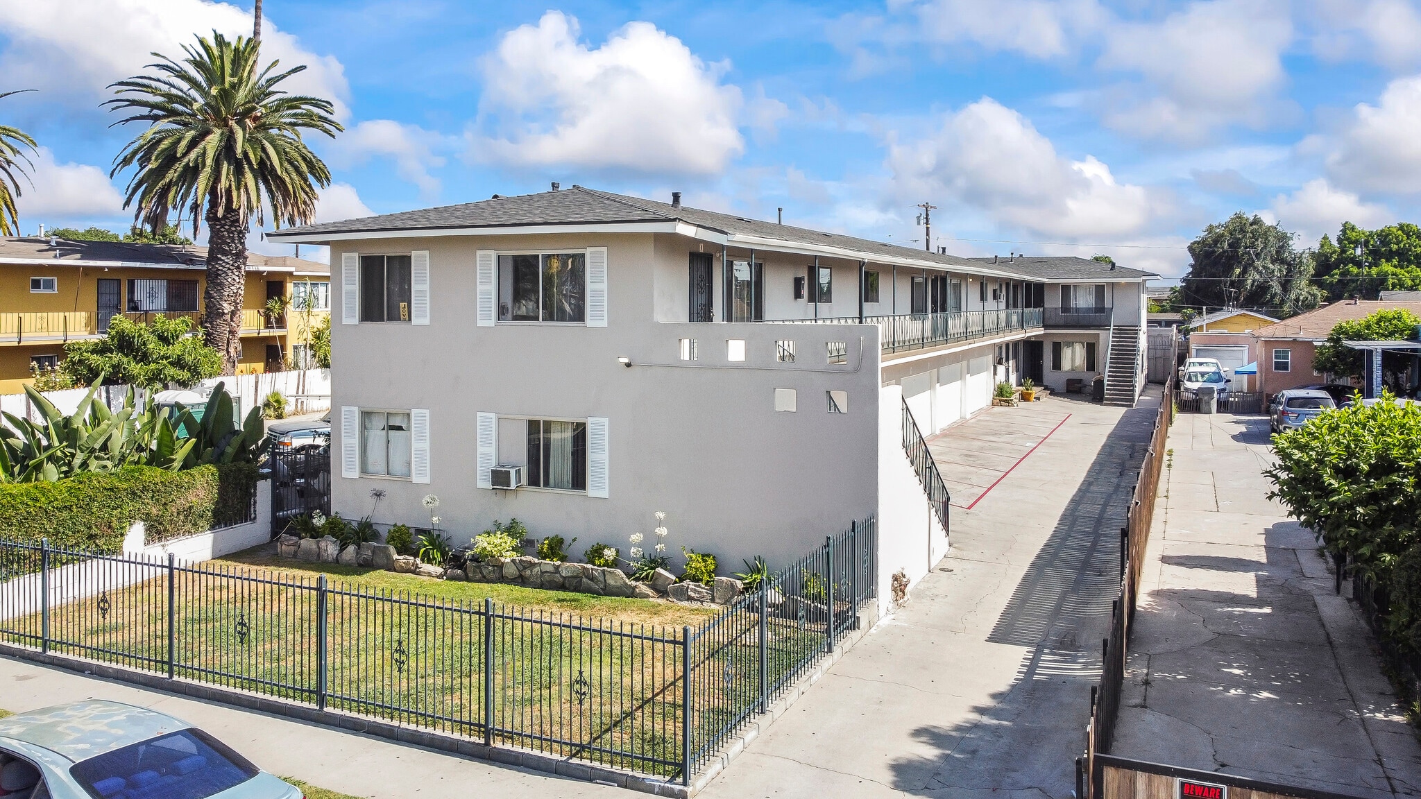 3364 Elizabeth Ave, Lynwood, CA for Sale
