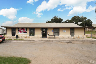 Pleasanton, TX Storefront Retail/Office - 1827 Tx-97