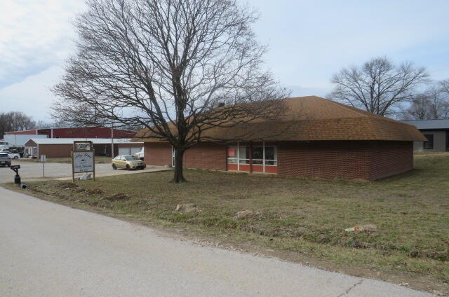 120 E Newton St, Mansfield, MO for Sale