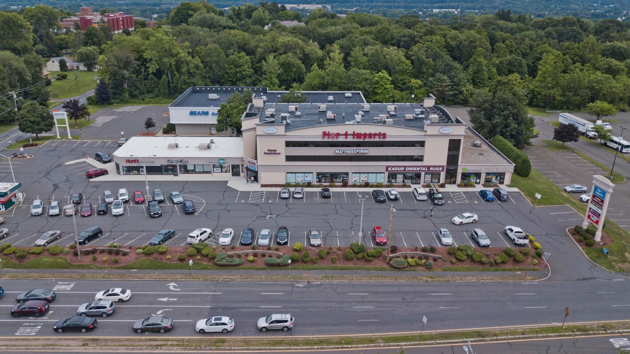 98 Lower Westfield Rd Holyoke, MA 01040 Shopping Center Property for