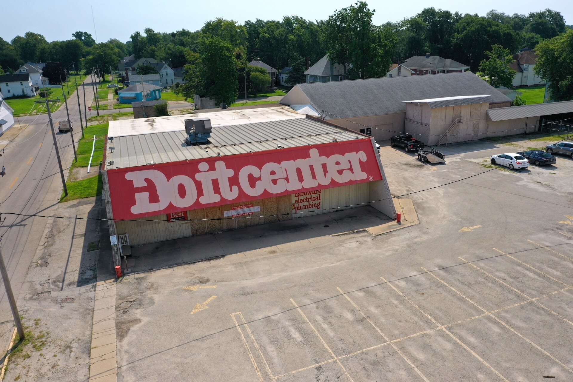 472 Berrien St, Galesburg, IL for Sale