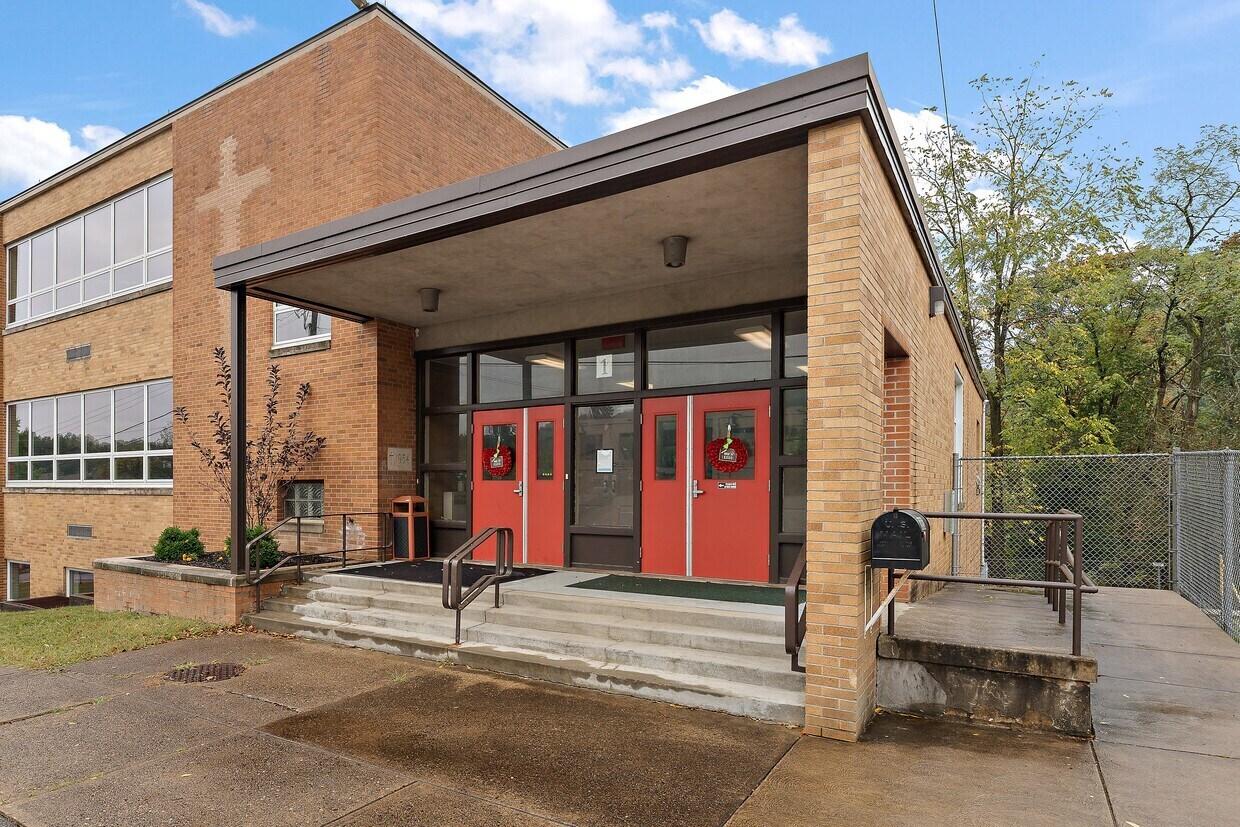 3953 Kirk Ave, Allison Park, PA for Rent