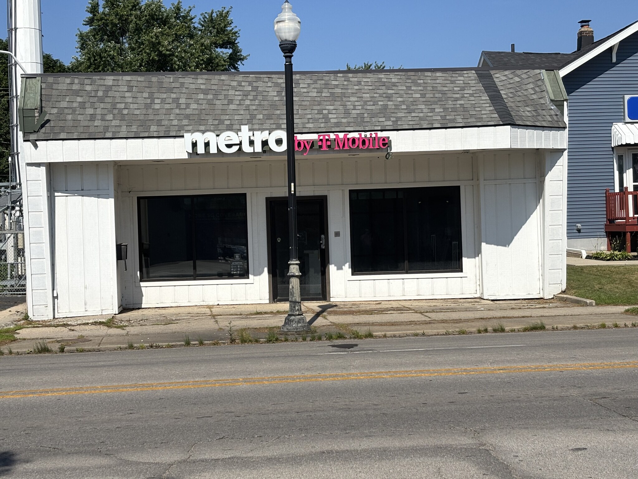 3720 S Calhoun St, Fort Wayne, IN for Rent