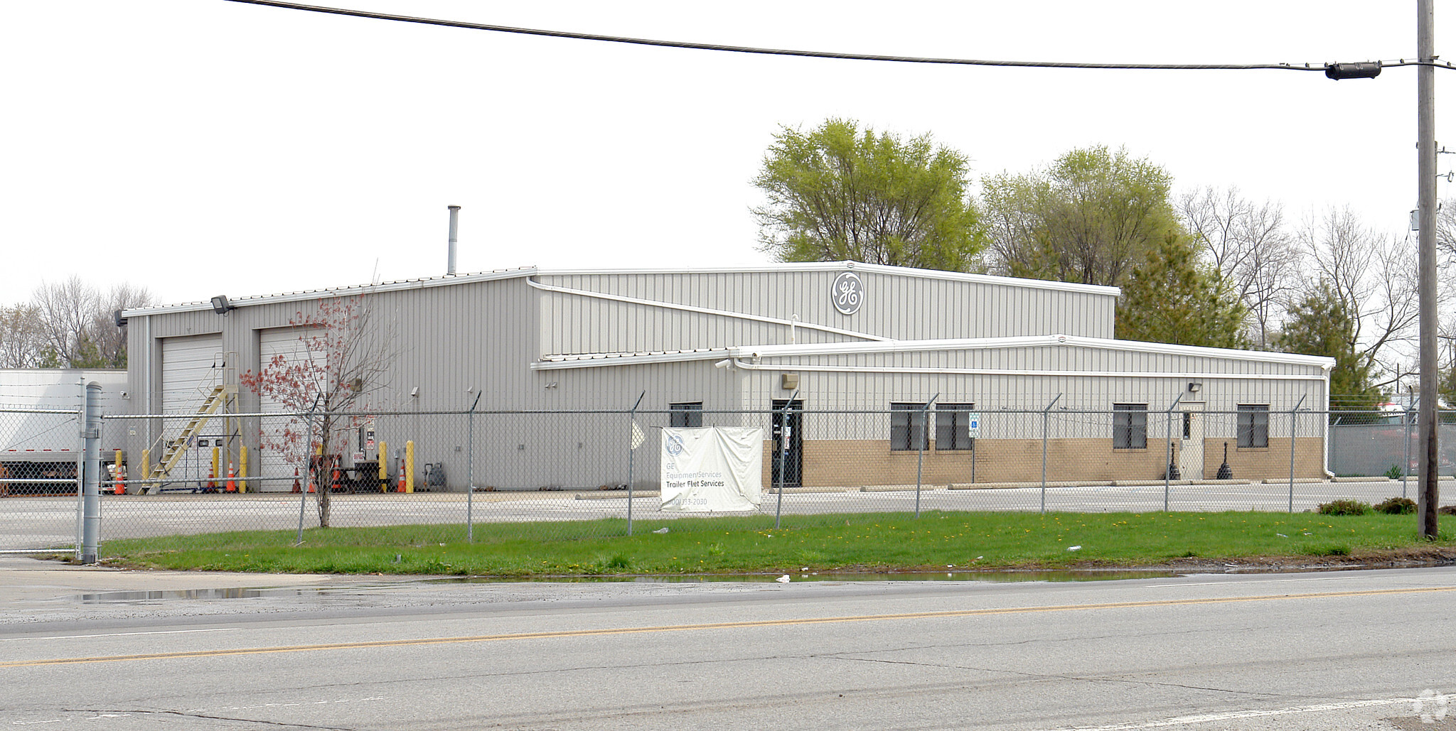 2560 W Morris St, Indianapolis, IN for Rent