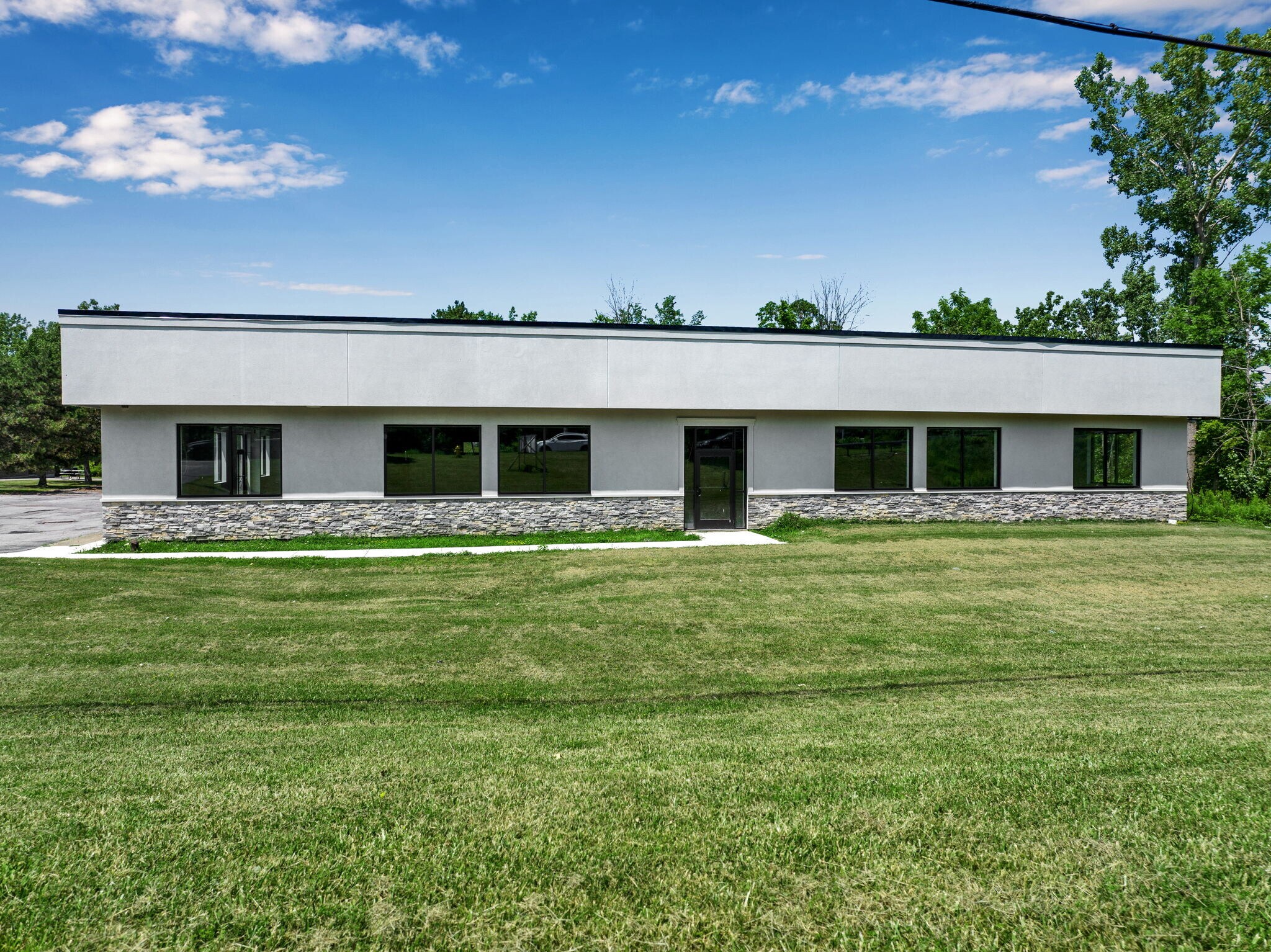 3310 Southwestern Blvd Orchard Park, NY 14127 Retail Property for