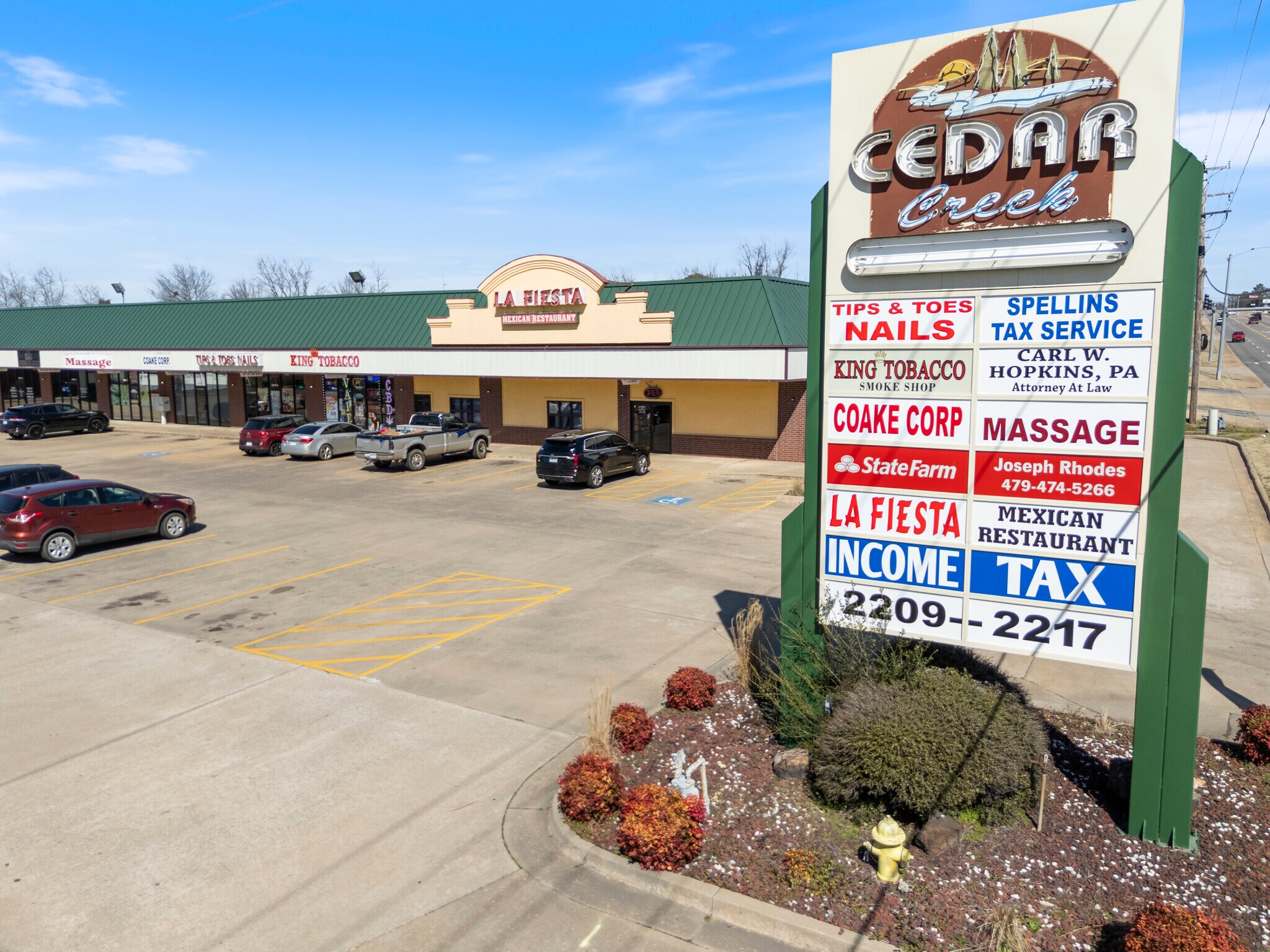 2215 Fayetteville Rd, Van Buren, AR for Rent