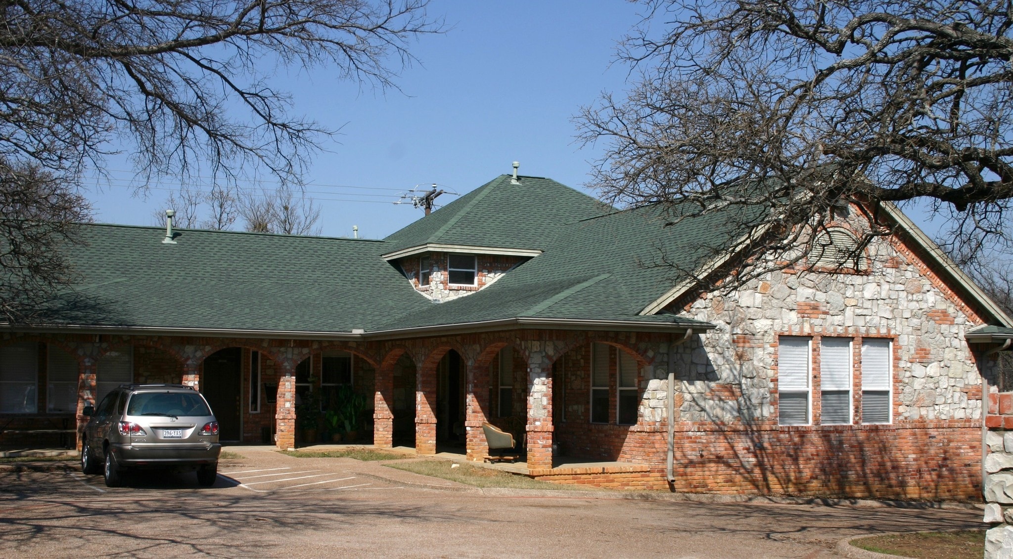 703 Main St, Lake Dallas, TX for Sale