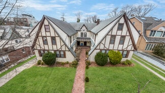 Flushing, NY Apartments - 4320 Hamilton Pl