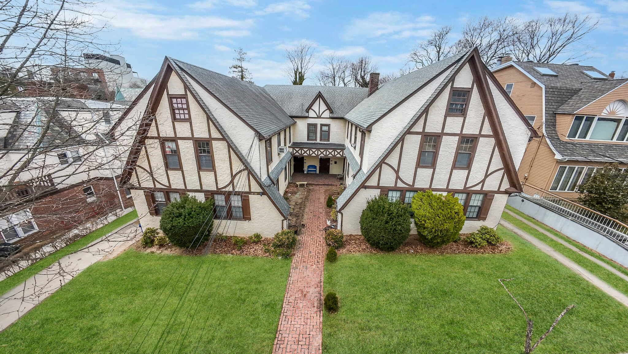 4320 Hamilton Pl, Flushing, NY for Sale