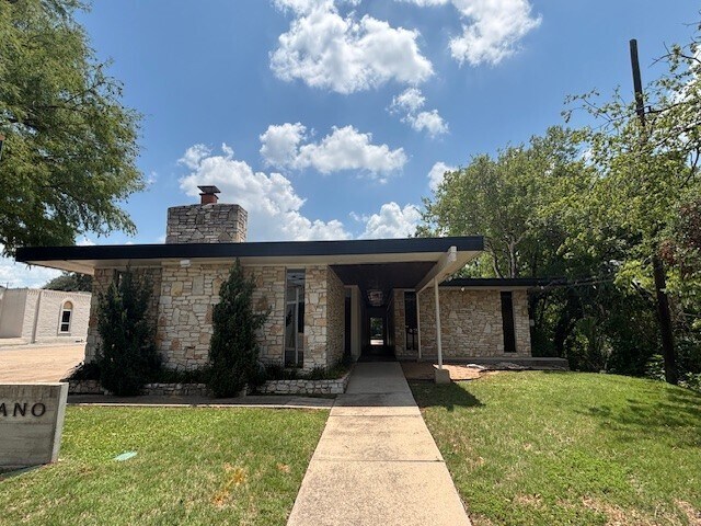 2211 Hancock Dr, Austin, TX for Rent