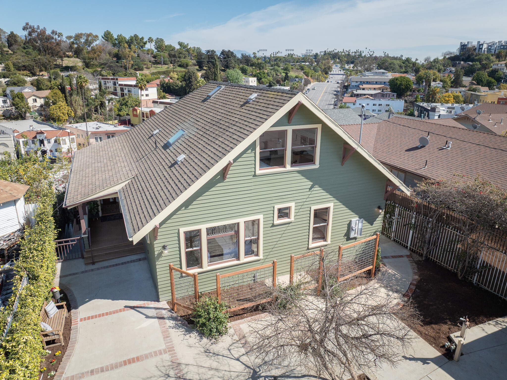 844 E Kensington Rd, Los Angeles, CA for Sale