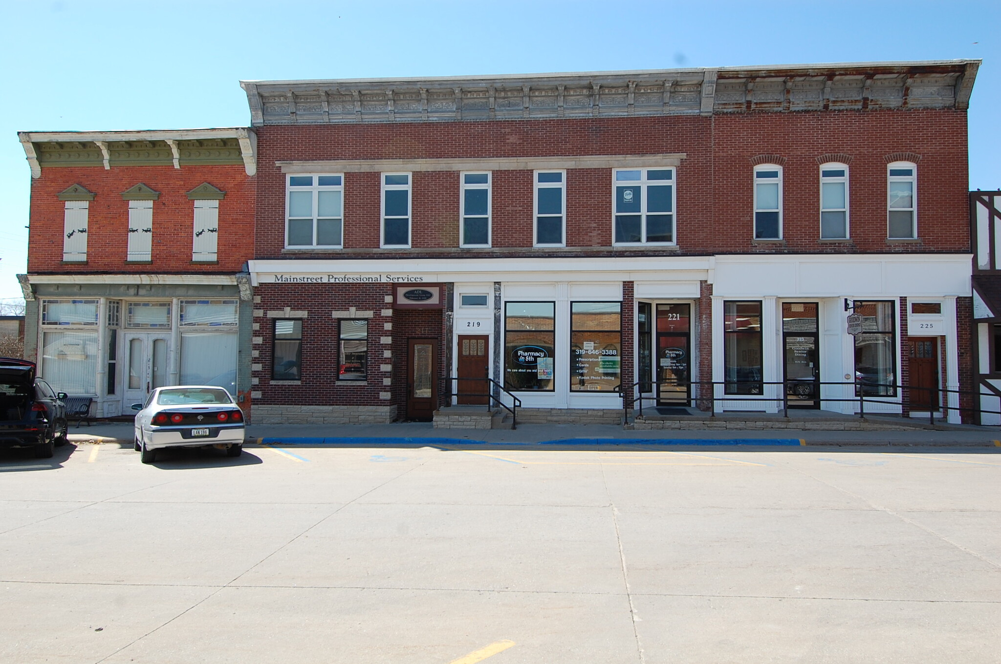 217 8th Ave, Wellman, IA for Rent