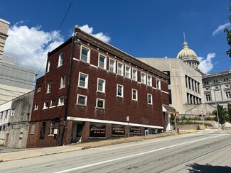Greensburg, PA Storefront Retail/Residential - 2 N Pennsylvania Ave Greensburg, PA Storefront Retail/Residential - 2 N Pennsylvania Ave