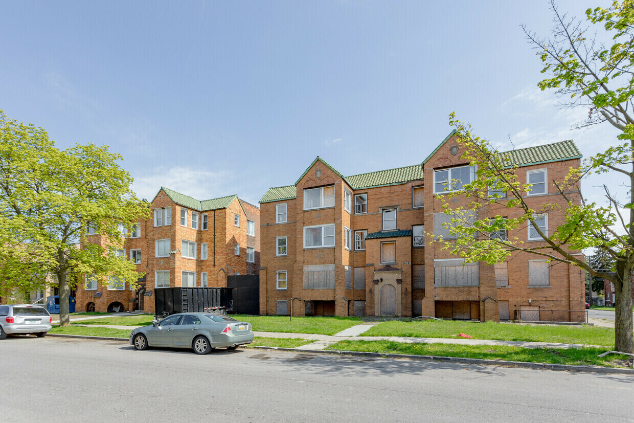 3017-3029 W Buena Vista St, Detroit, MI for Sale