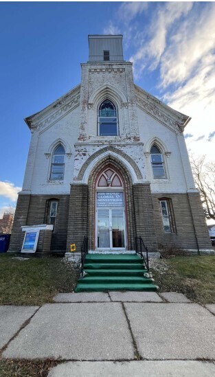 Toledo, OH Churches - 523 Segur Ave