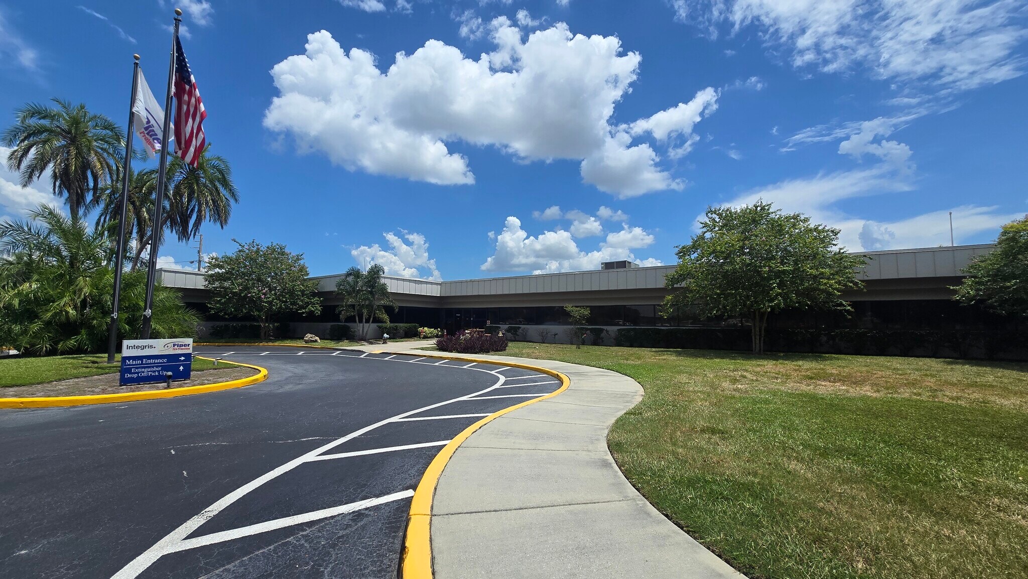 13075 US Highway 19 N, Clearwater, FL for Rent