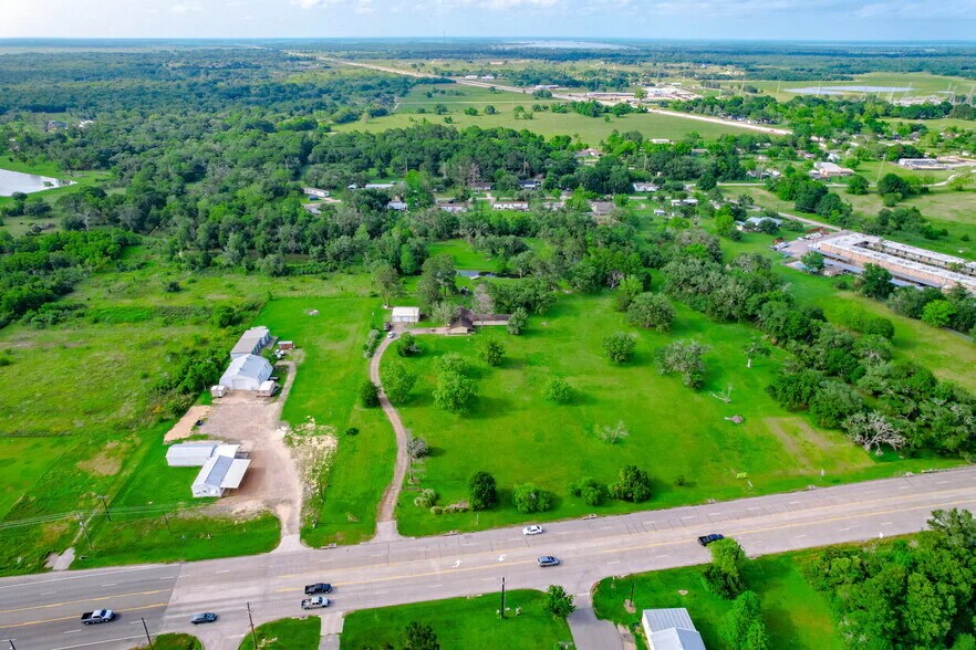 34823 FM 1301 Rd, West Columbia, TX for Rent