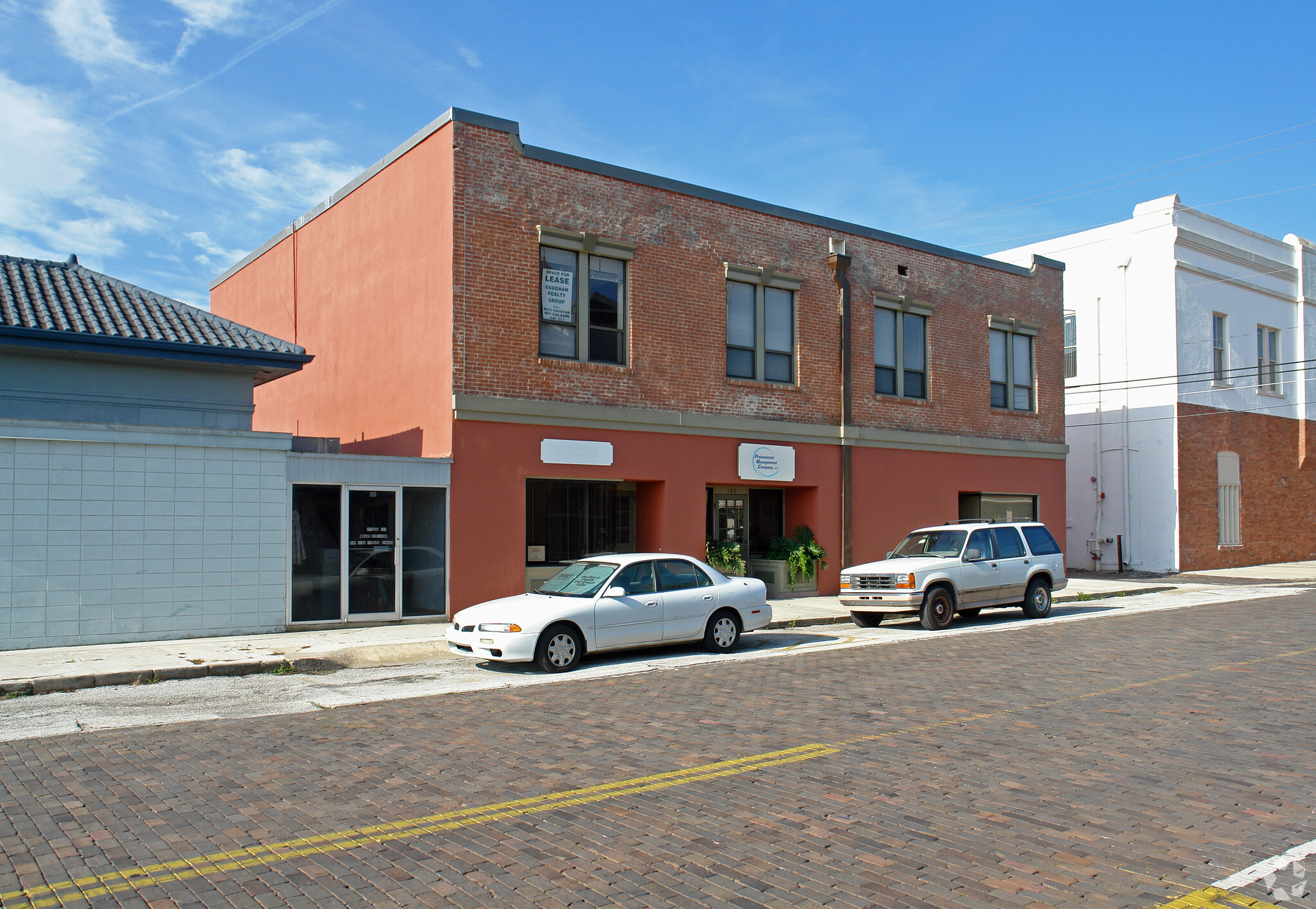 107-109 W Commercial St, Sanford, FL for Rent