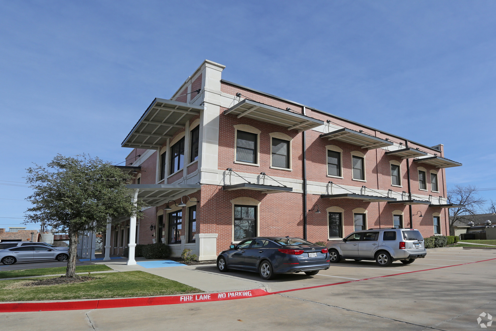 140 E Main St, Lewisville, TX for Rent