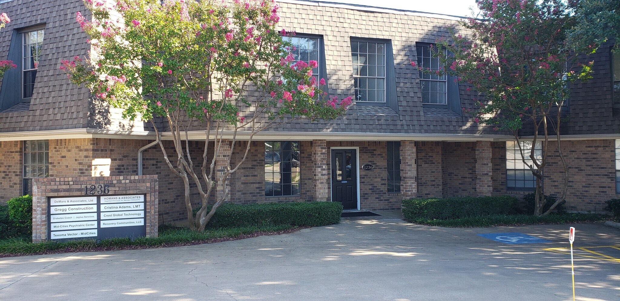1236 Southridge Ct Hurst, TX 76053 Office Property for Lease on