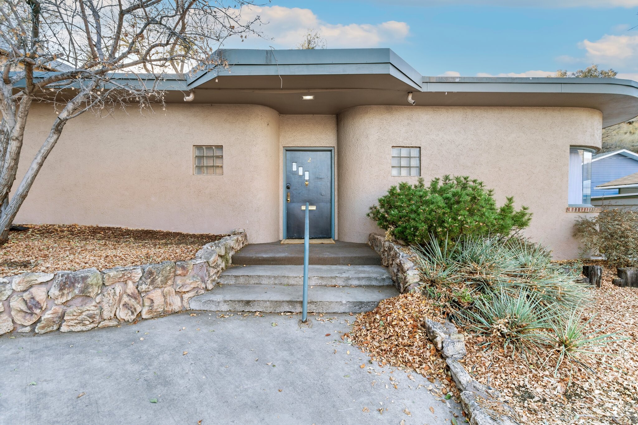 2 Navajo Ave, Manitou Springs, CO for Sale